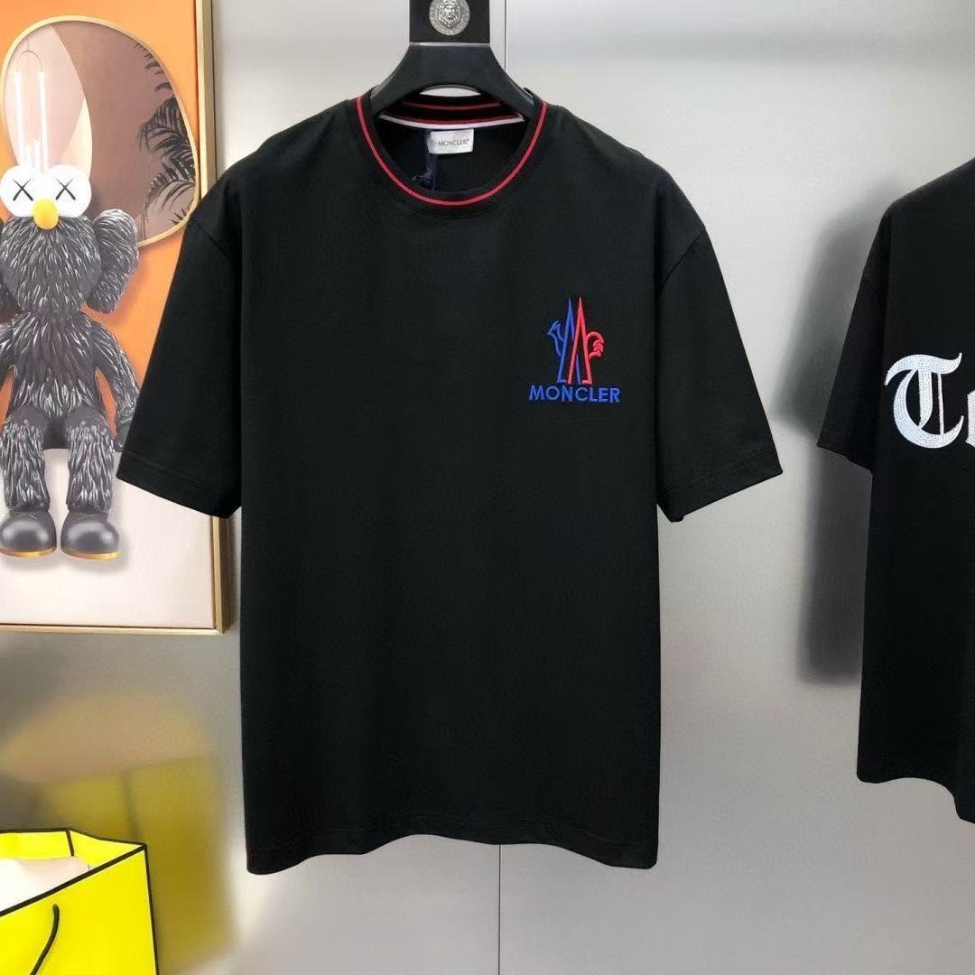 詳細な写真と価格については私に連絡してください。