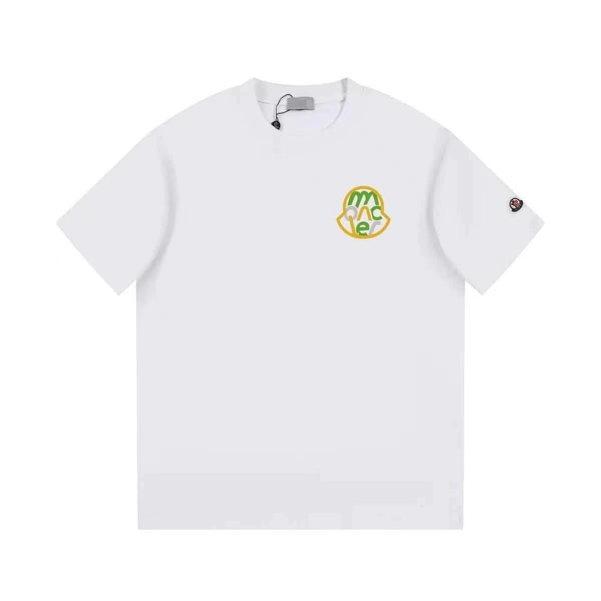 詳細な写真と価格については私に連絡してください。