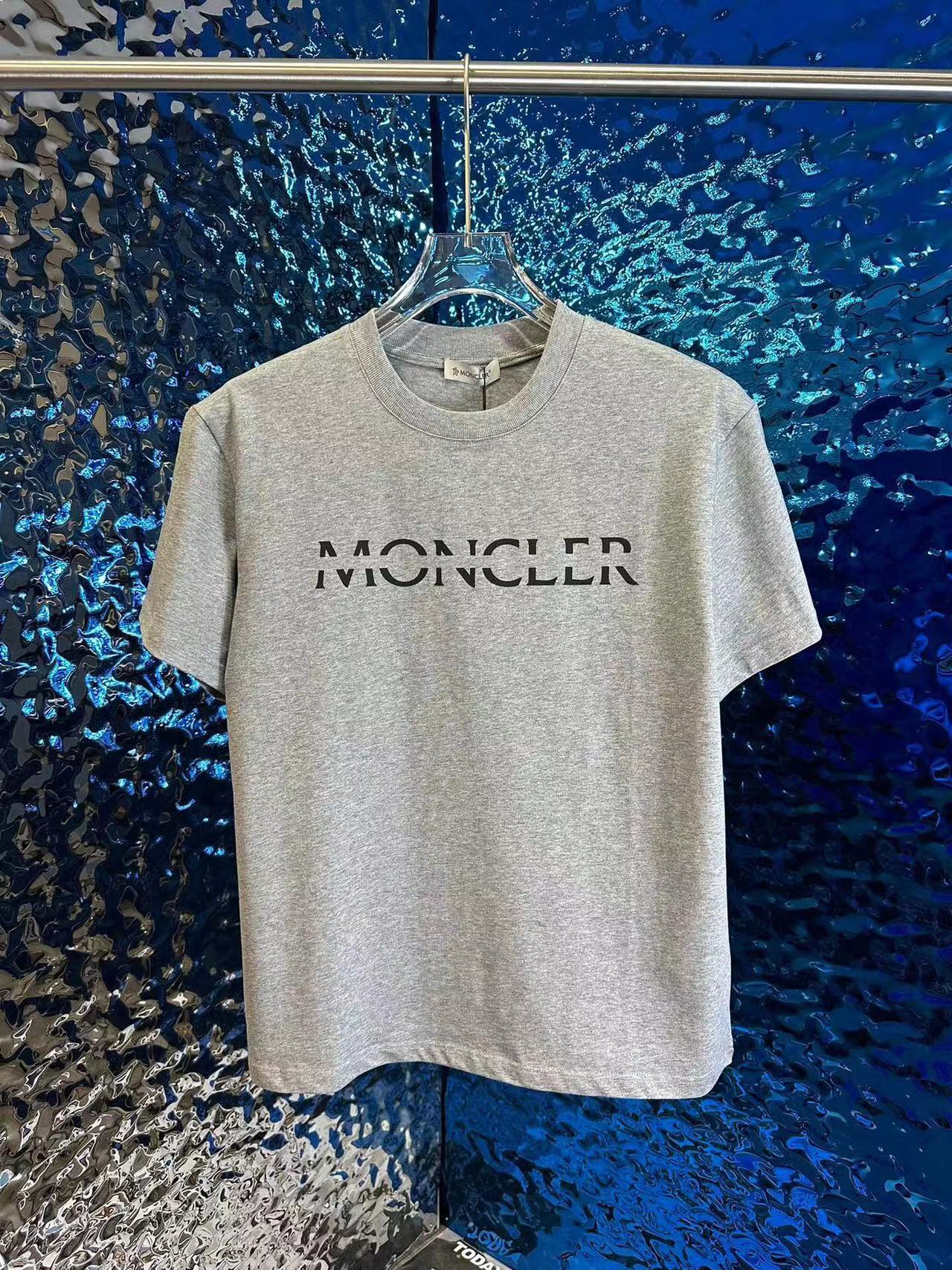 詳細な写真と価格については私に連絡してください。