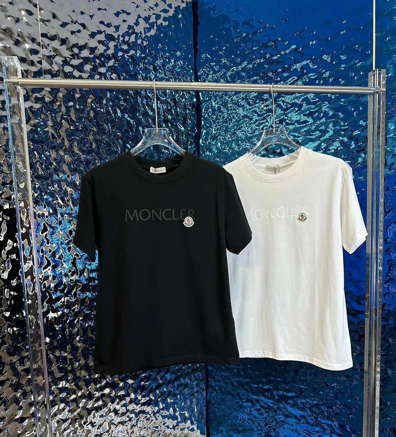 詳細な写真と価格については私に連絡してください。