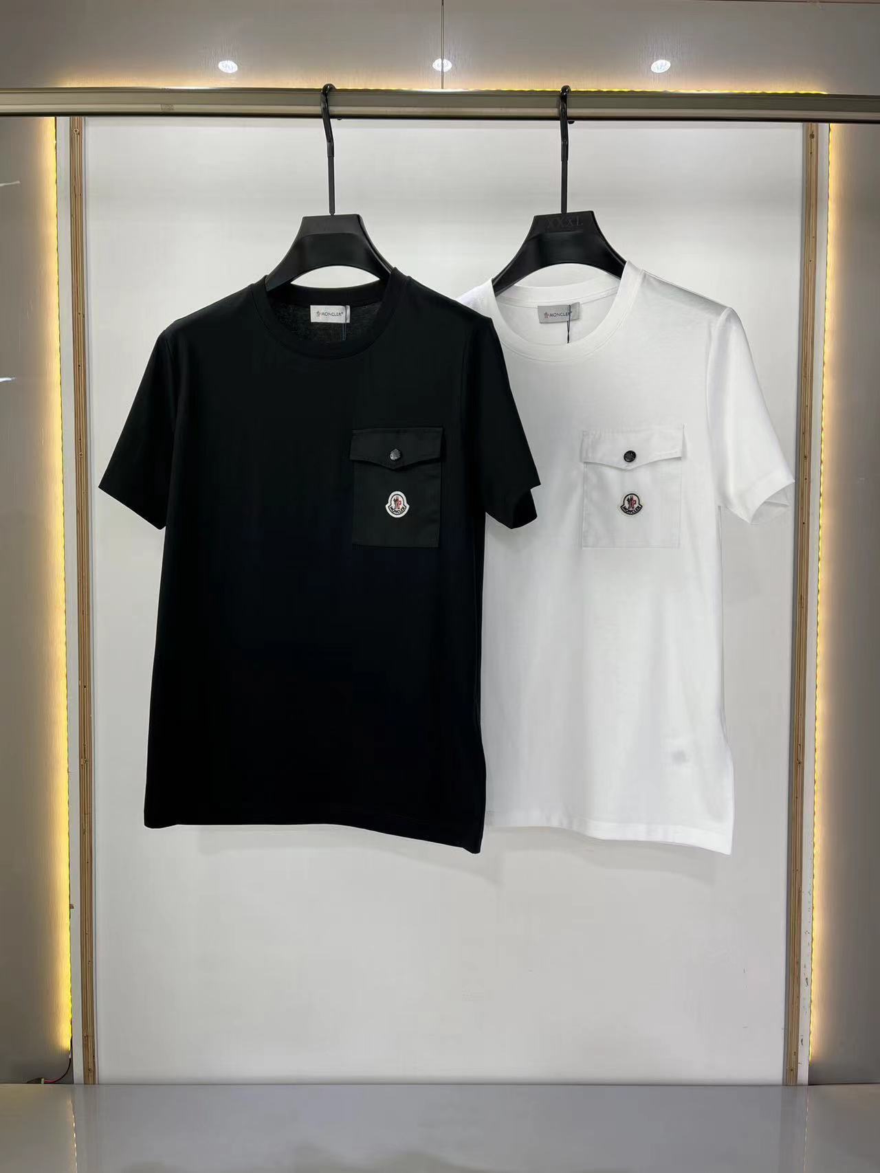 詳細な写真と価格については私に連絡してください。