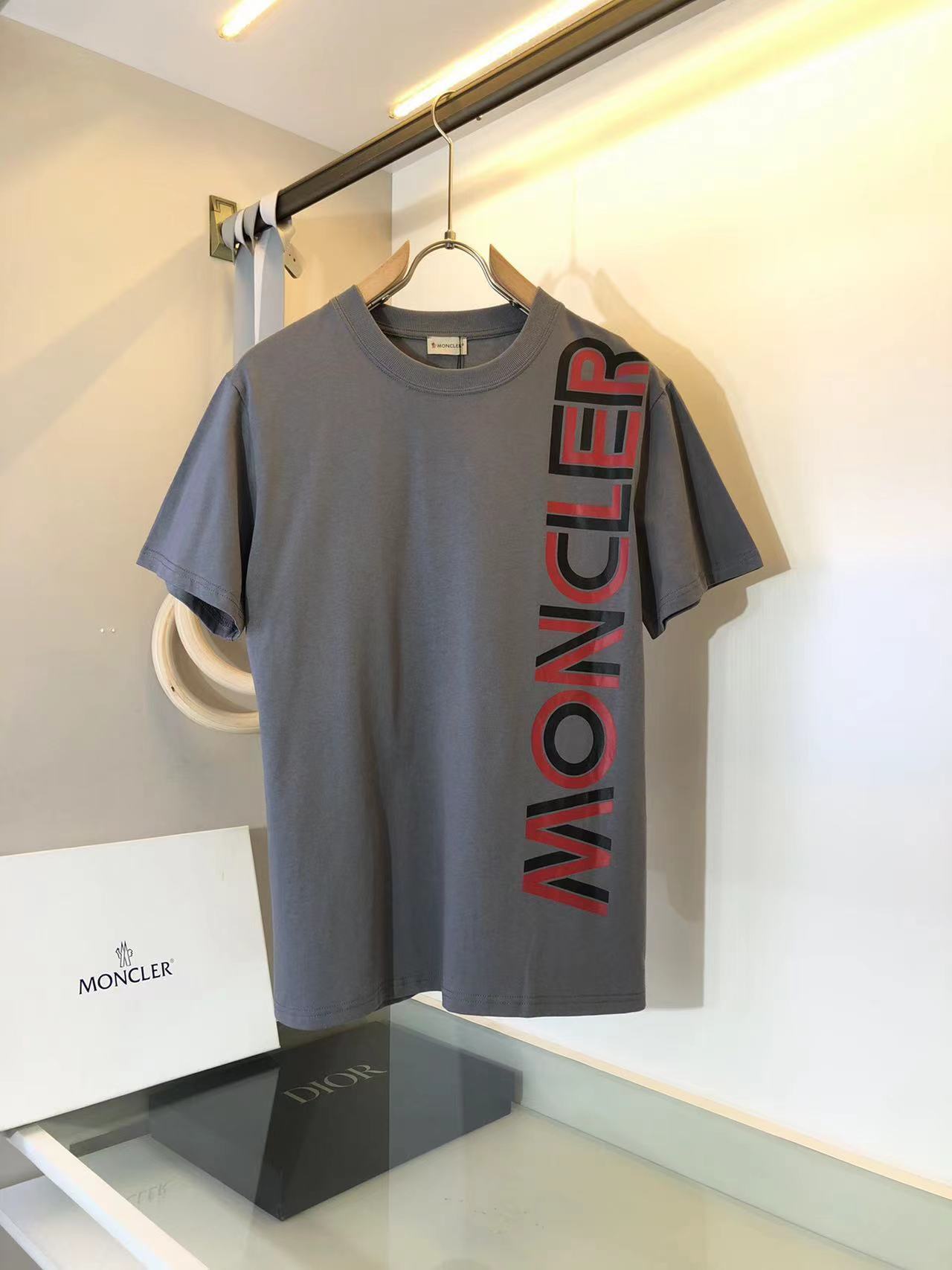 詳細な写真と価格については私に連絡してください。