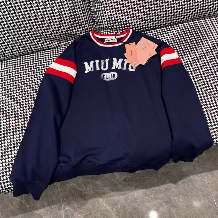 詳細な写真と価格については私に連絡してください。