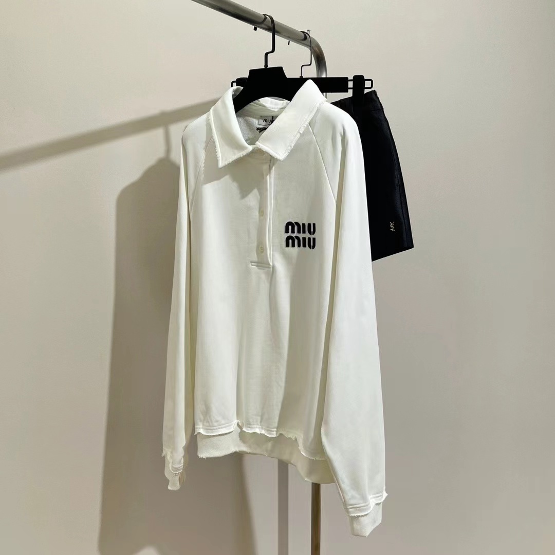 詳細な写真と価格については私に連絡してください。