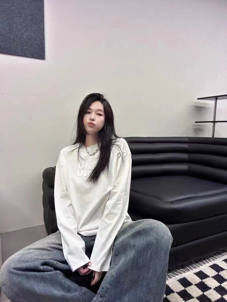 詳細な写真と価格については私に連絡してください。