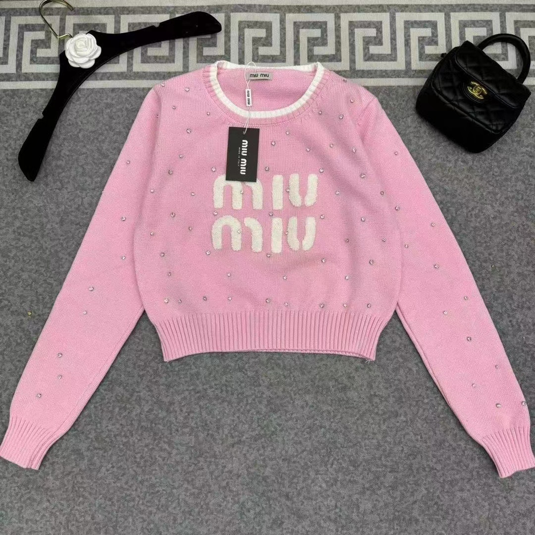 詳細な写真と価格については私に連絡してください。