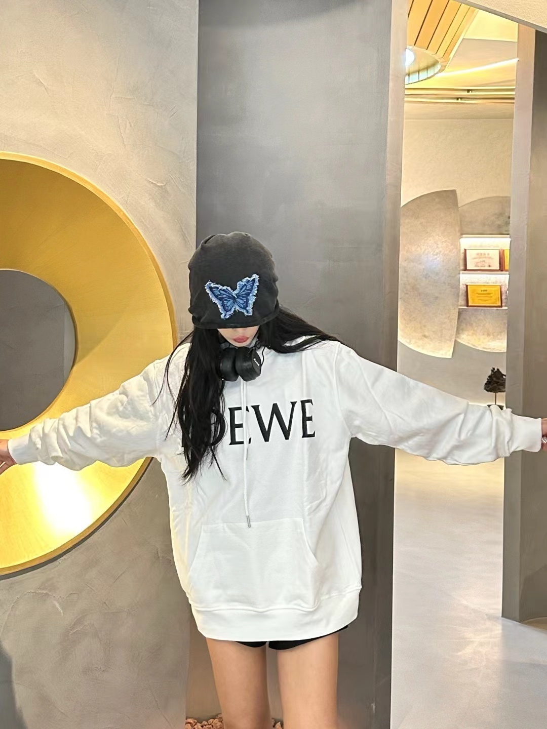 詳細な写真と価格については私に連絡してください。