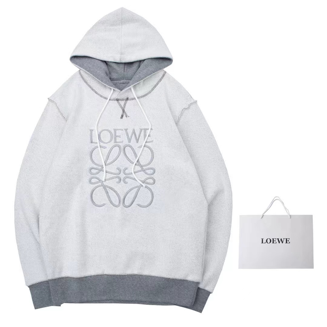 詳細な写真と価格については私に連絡してください。