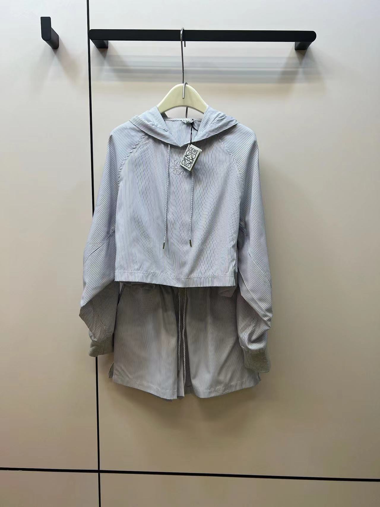 詳細な写真と価格については私に連絡してください。