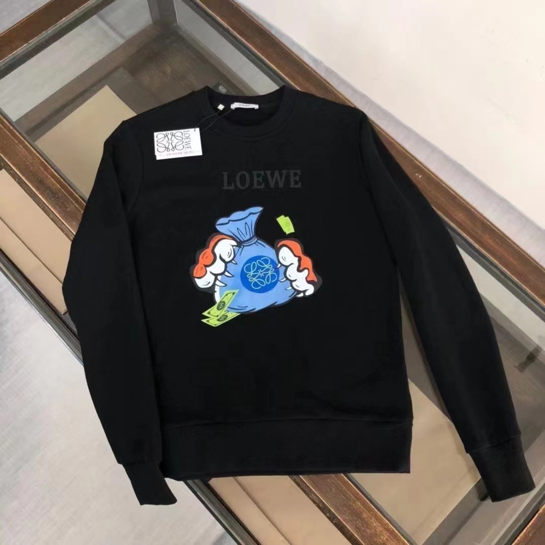 詳細な写真と価格については私に連絡してください。