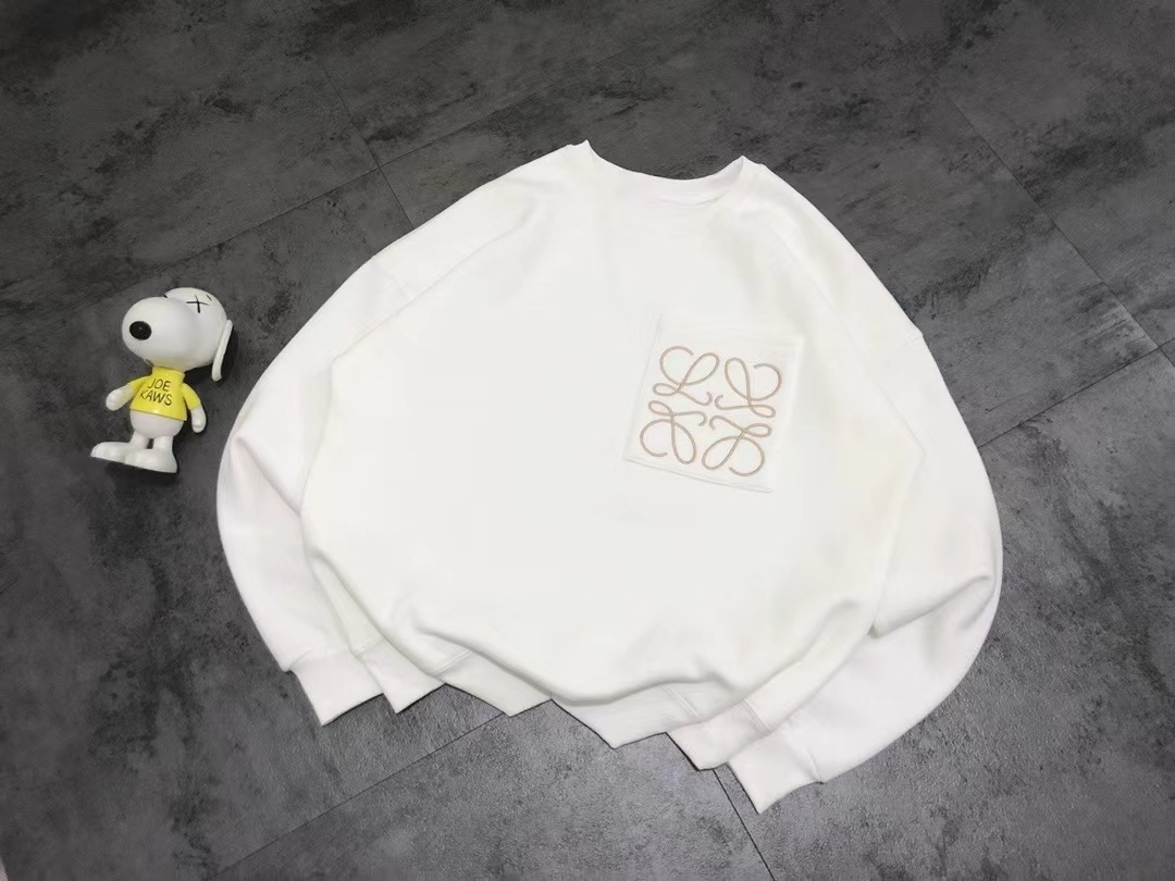 詳細な写真と価格については私に連絡してください。