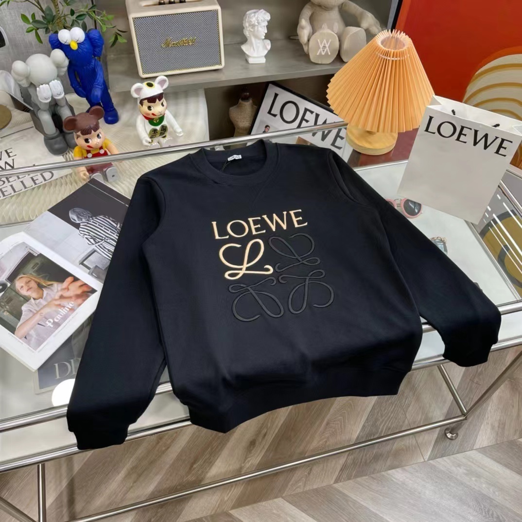 詳細な写真と価格については私に連絡してください。