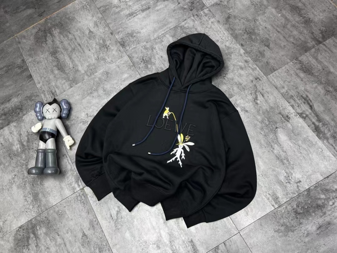 詳細な写真と価格については私に連絡してください。