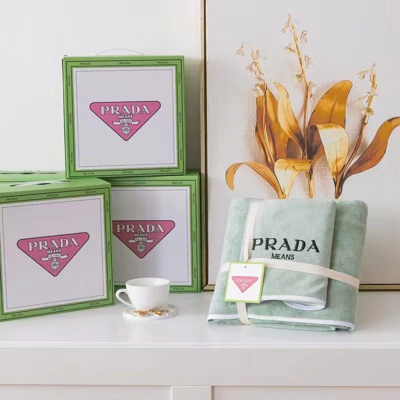 詳細な写真と価格については私に連絡してください。