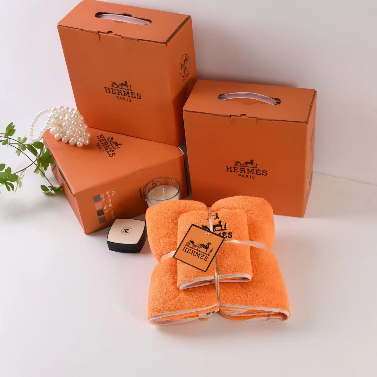 詳細な写真と価格については私に連絡してください。