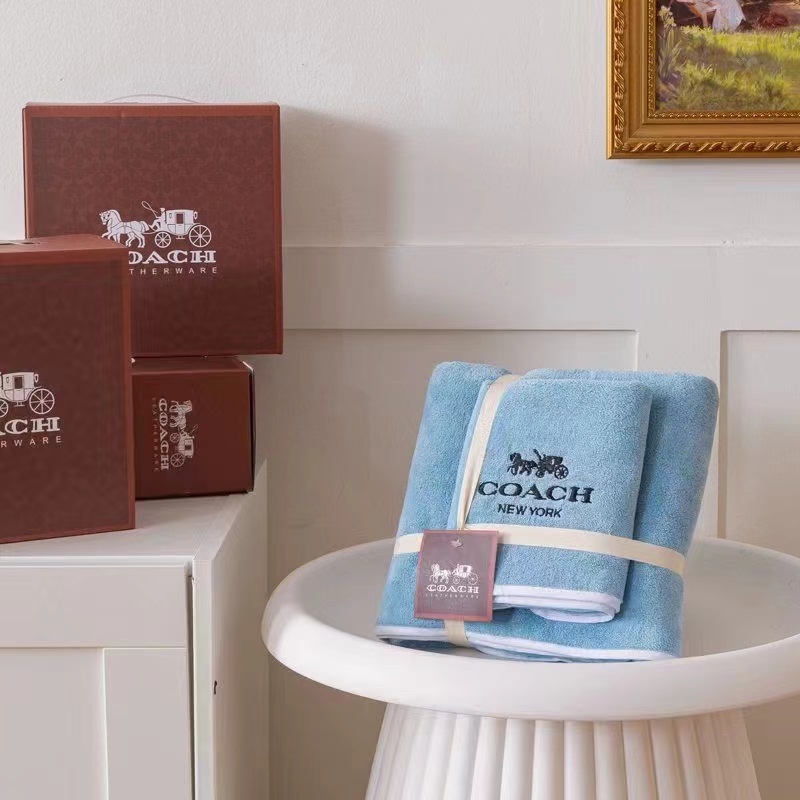 詳細な写真と価格については私に連絡してください。