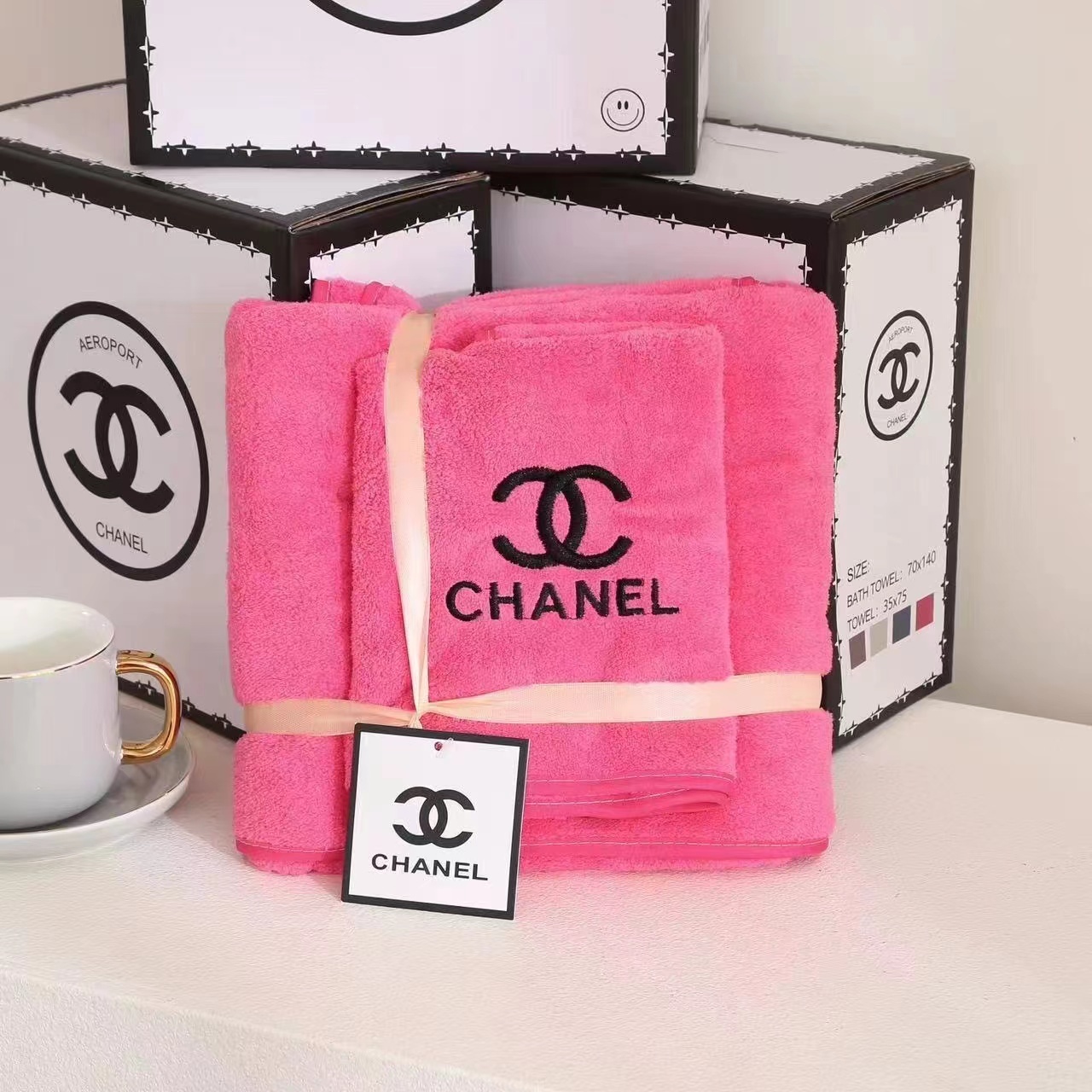 詳細な写真と価格については私に連絡してください。