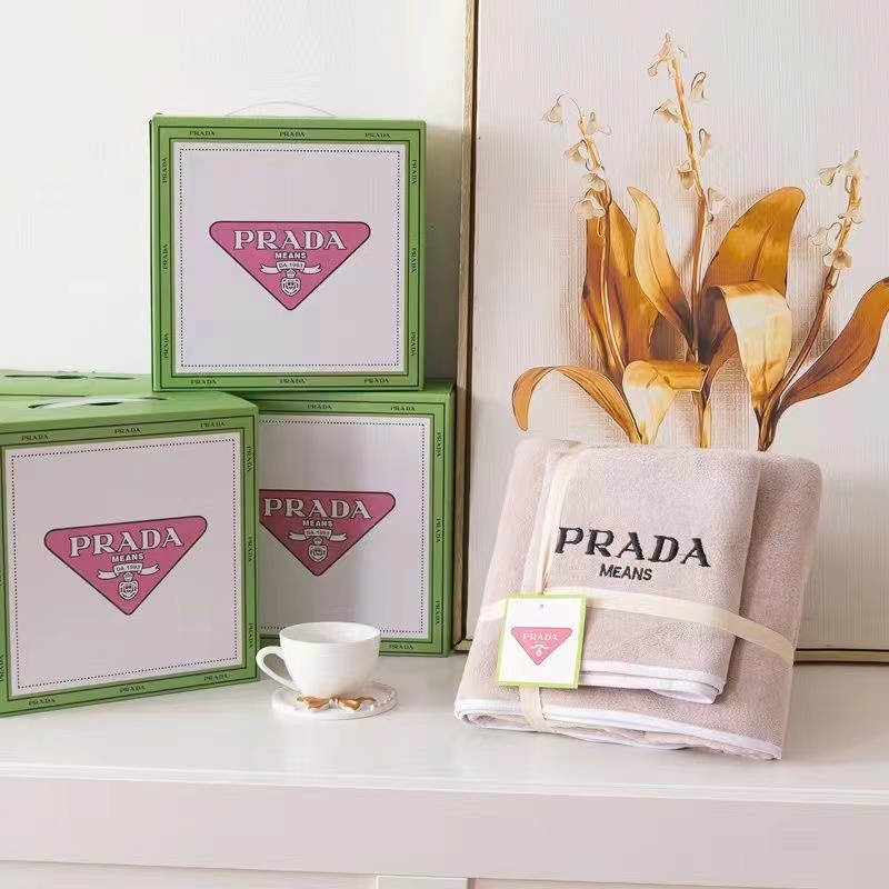 詳細な写真と価格については私に連絡してください。