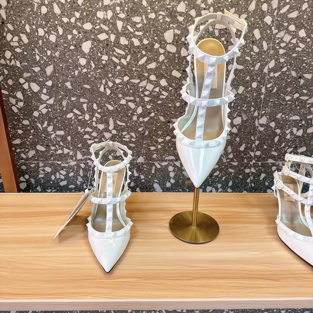 詳細な写真と価格については私に連絡してください。