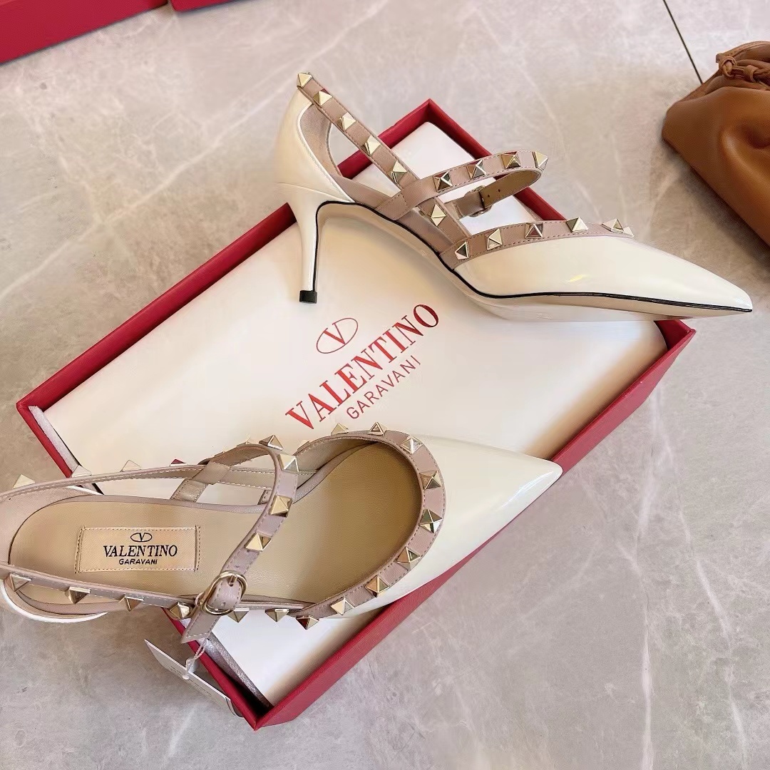 詳細な写真と価格については私に連絡してください。