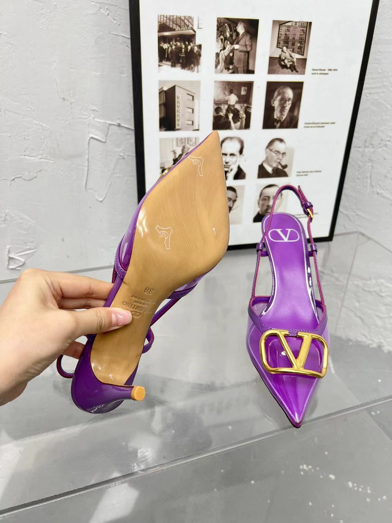 詳細な写真と価格については私に連絡してください。