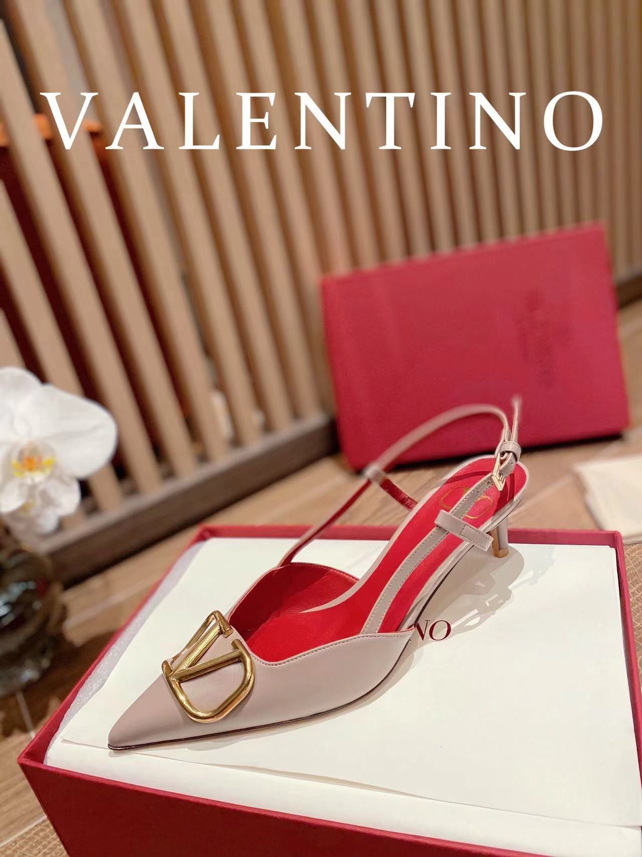 詳細な写真と価格については私に連絡してください。