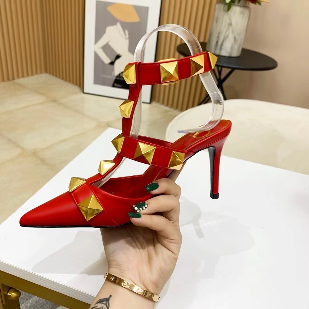 詳細な写真と価格については私に連絡してください。