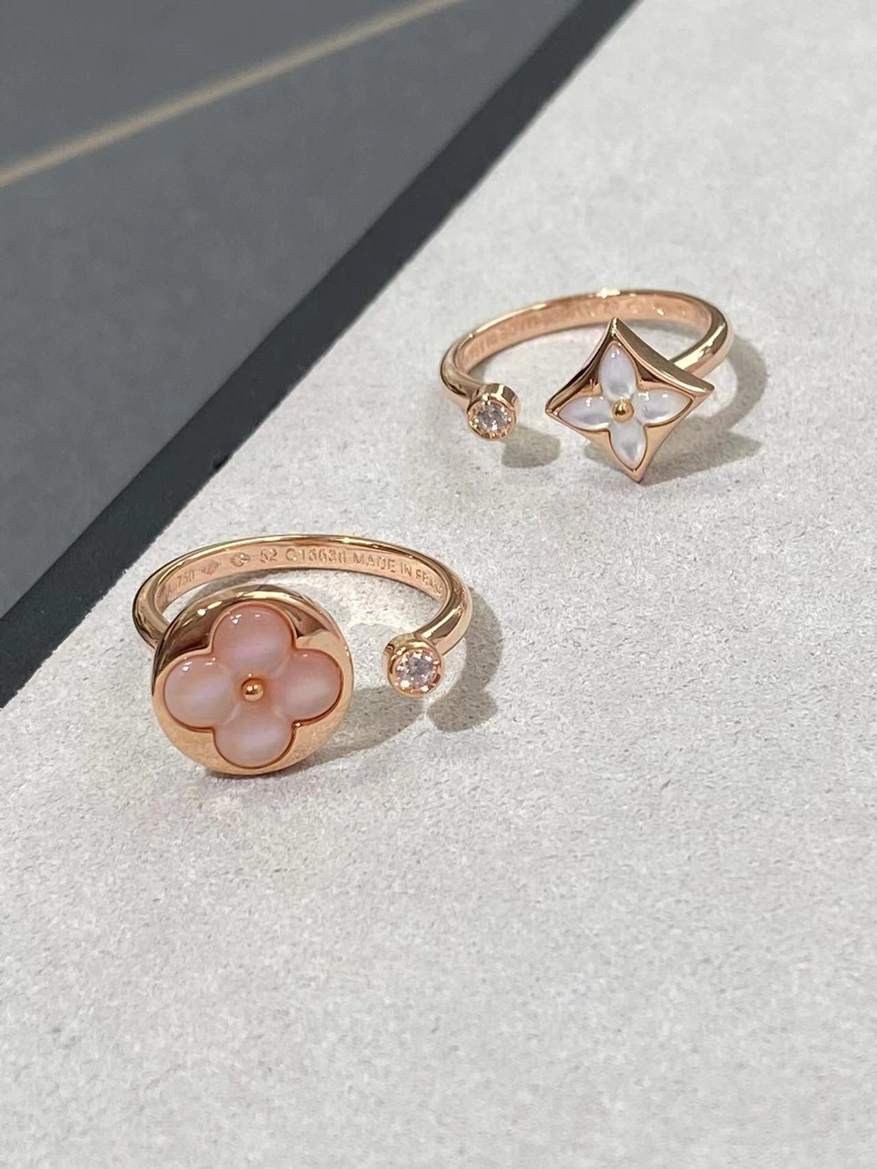 詳細な写真と価格については私に連絡してください