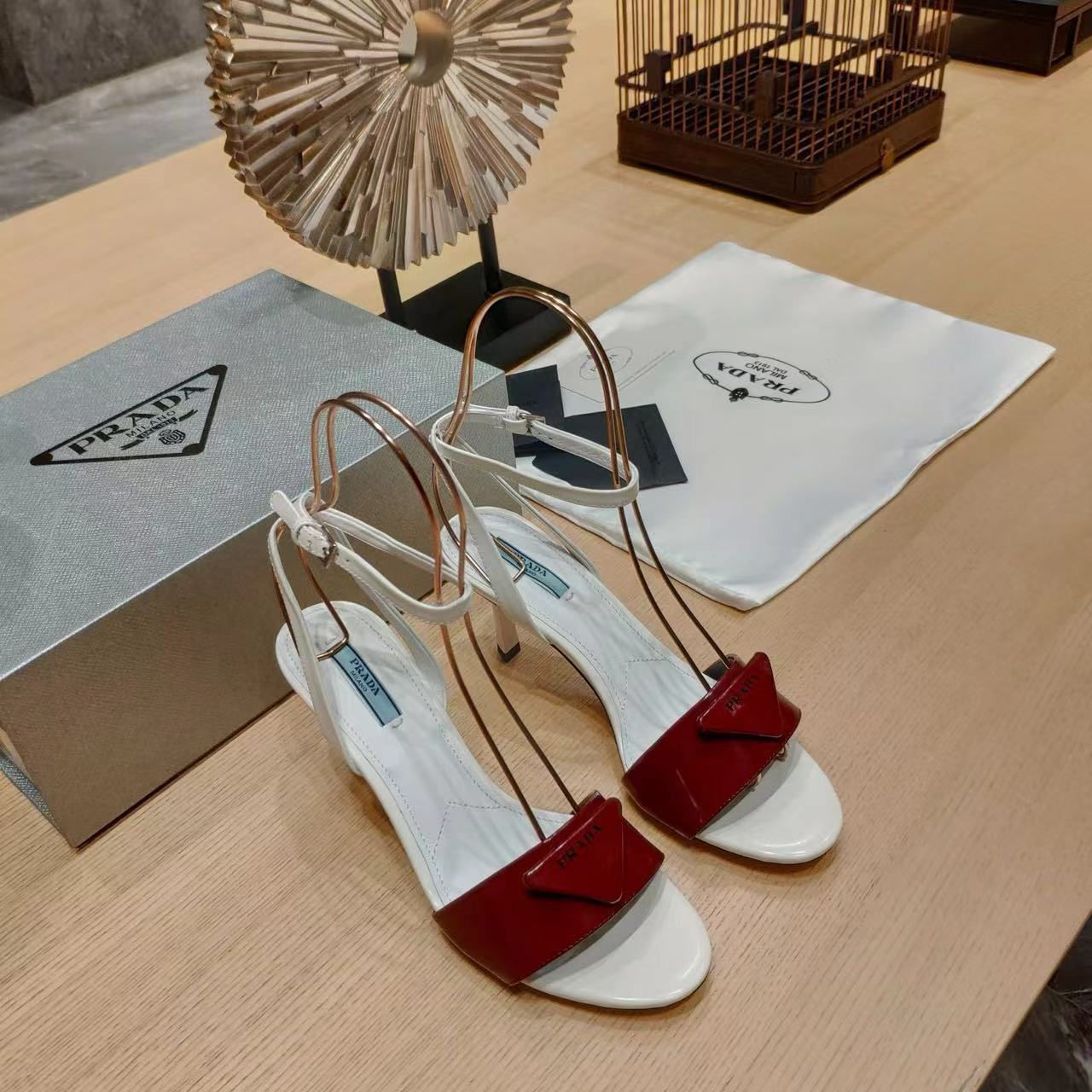 詳細な写真と価格については私に連絡してください。