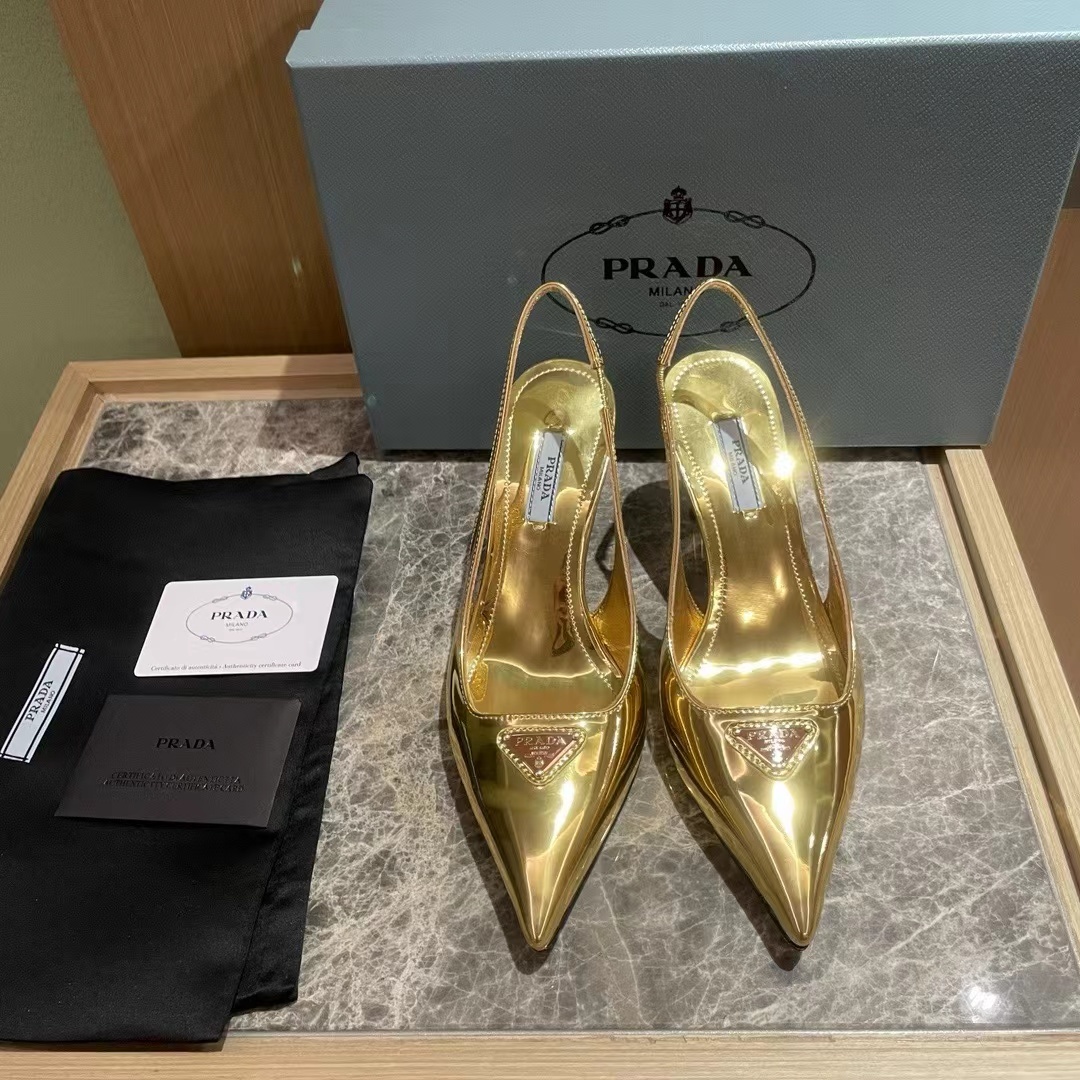 詳細な写真と価格については私に連絡してください。