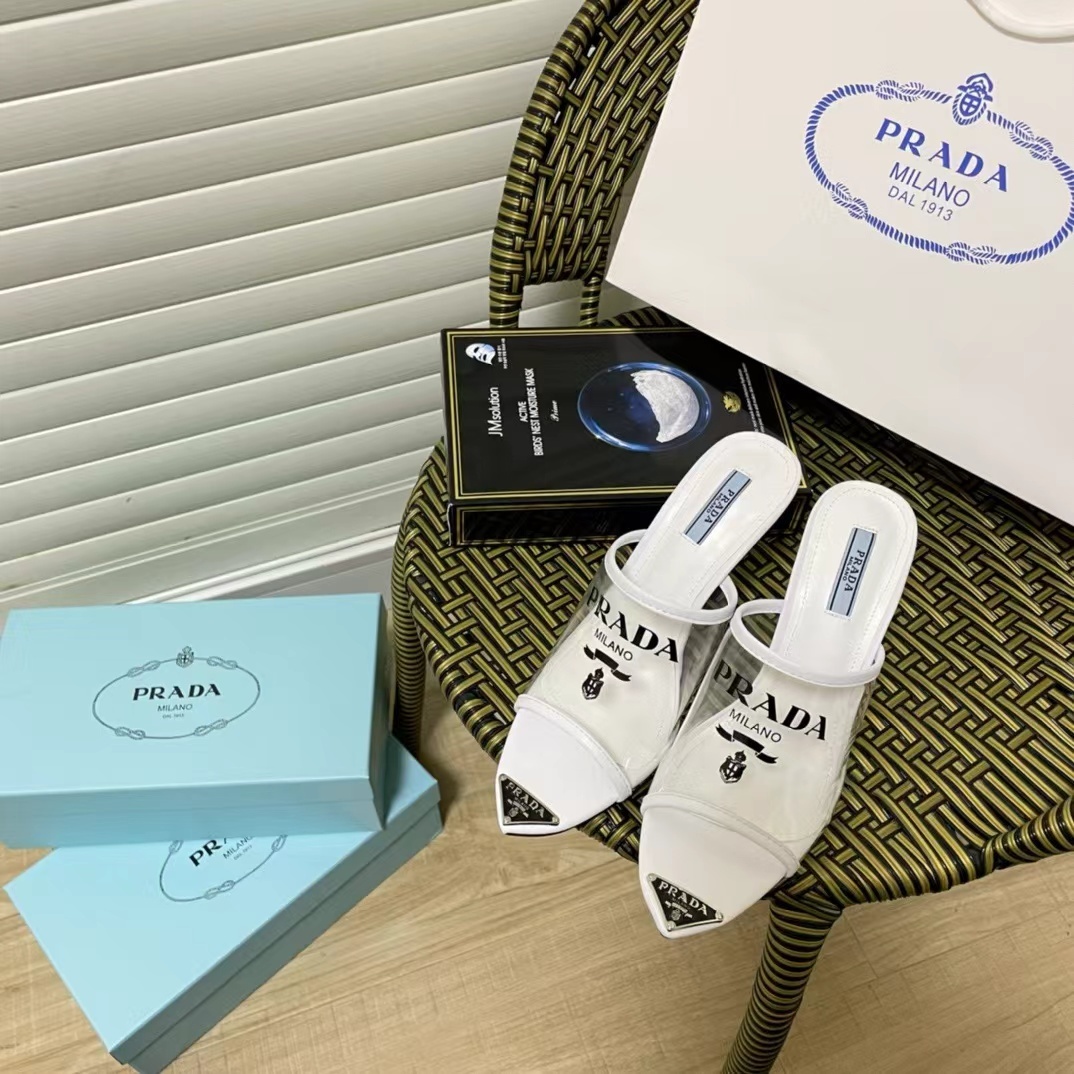 詳細な写真と価格については私に連絡してください。