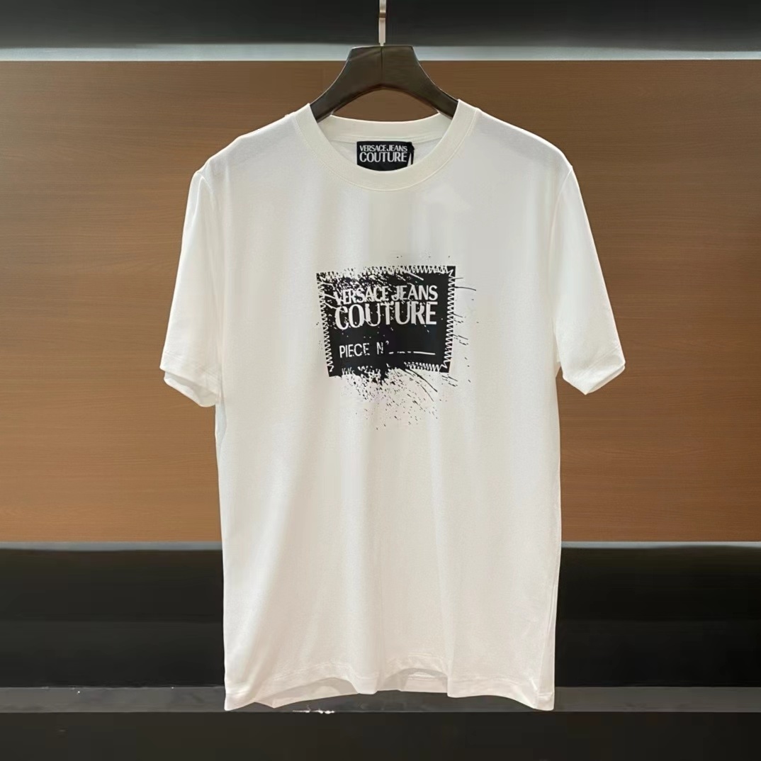 詳細な写真と価格については私に連絡してください。