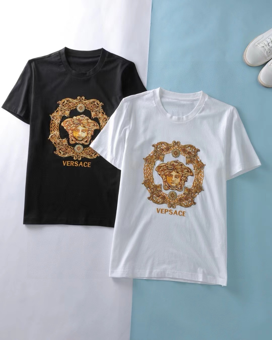 詳細な写真と価格については私に連絡してください。