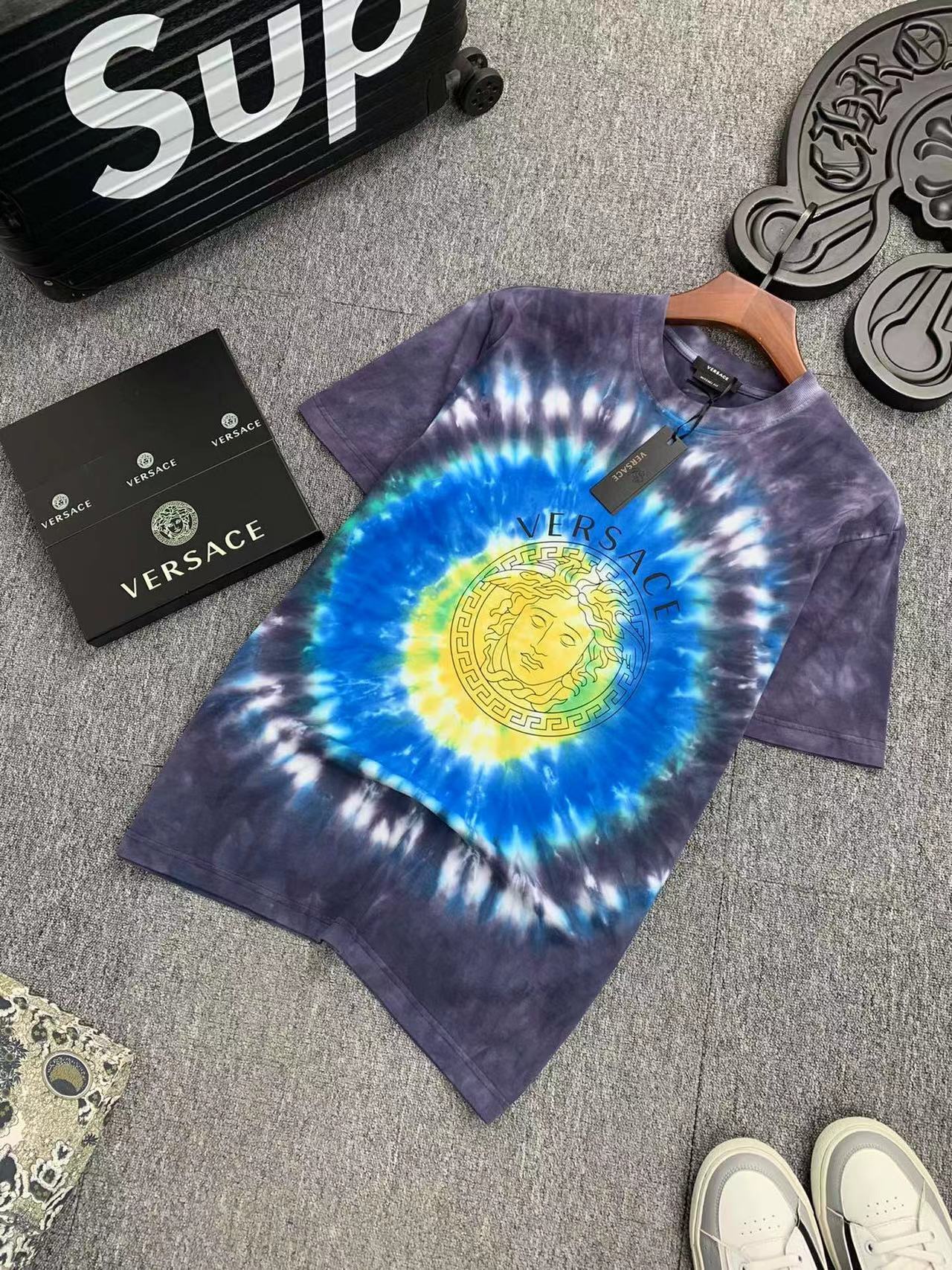 詳細な写真と価格については私に連絡してください。