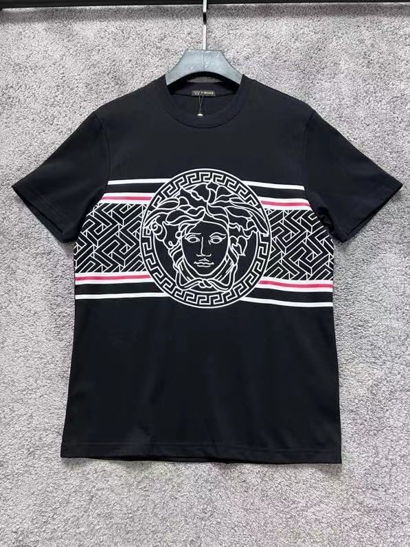 詳細な写真と価格については私に連絡してください。