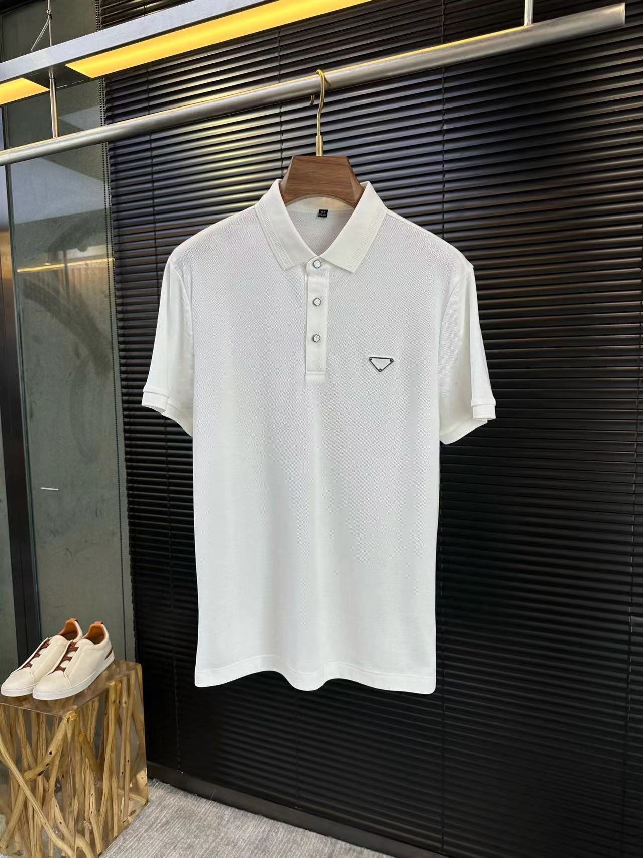 詳細な写真と価格については私に連絡してください。