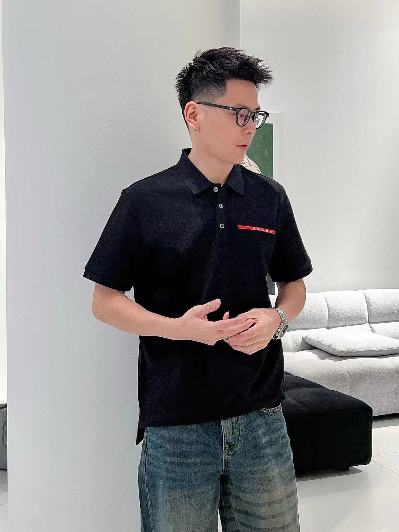 詳細な写真と価格については私に連絡してください。