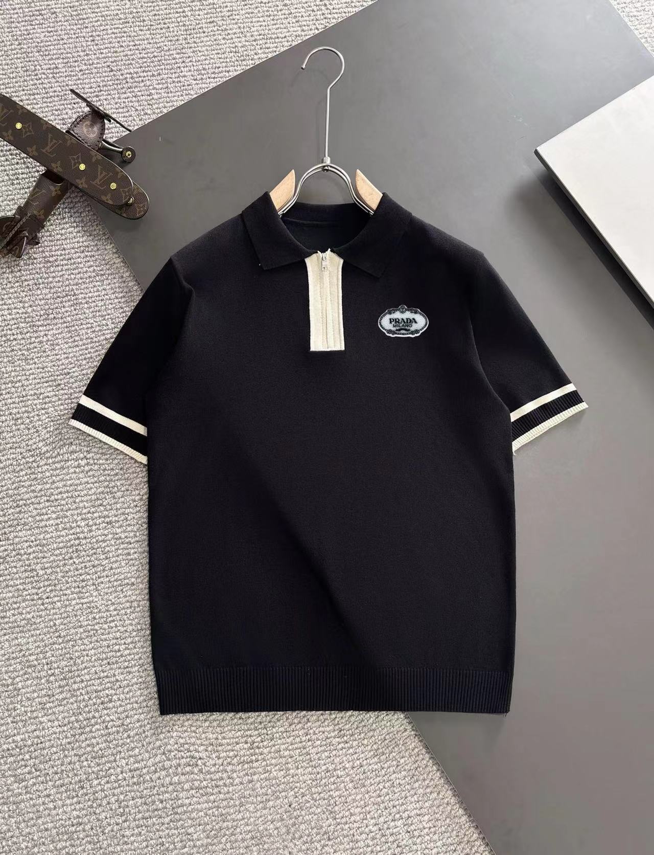 詳細な写真と価格については私に連絡してください。