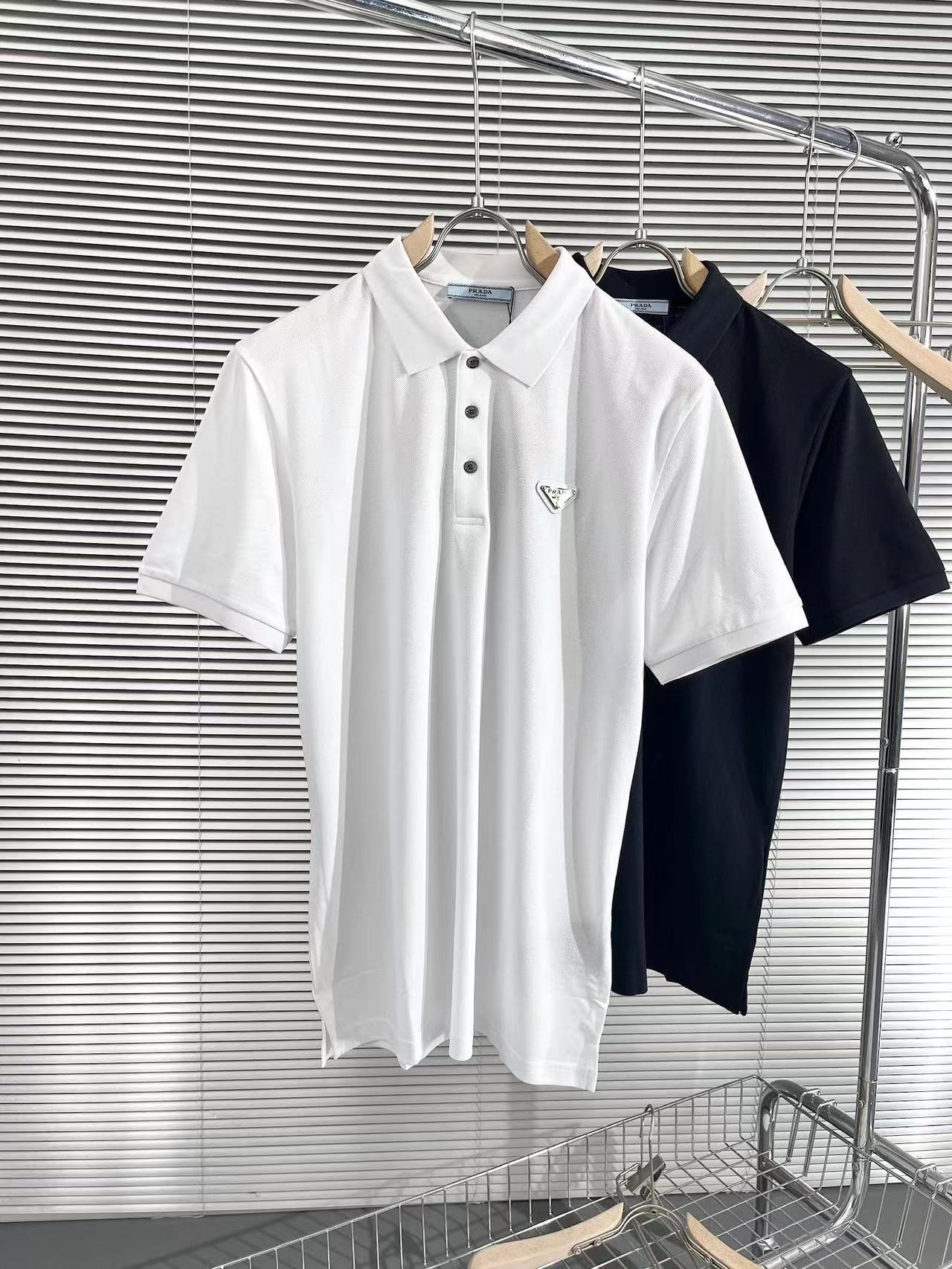 詳細な写真と価格については私に連絡してください。