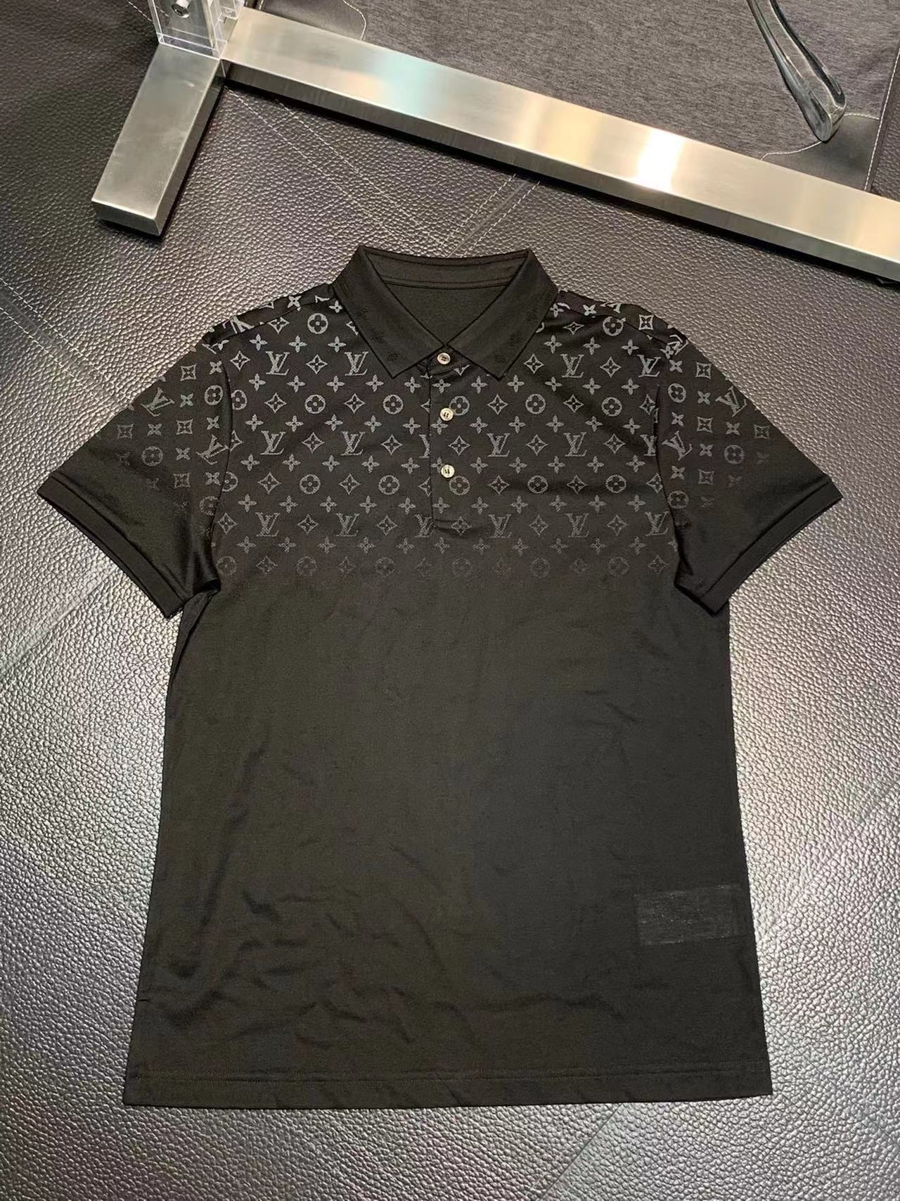 詳細な写真と価格については私に連絡してください。