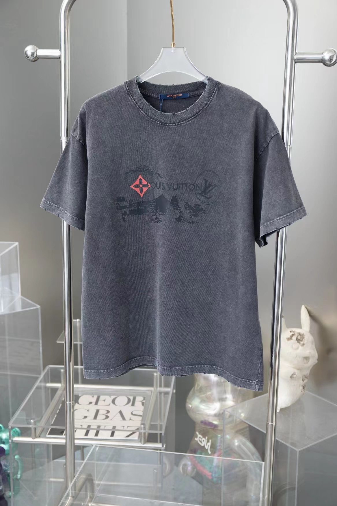 詳細な写真と価格については私に連絡してください。