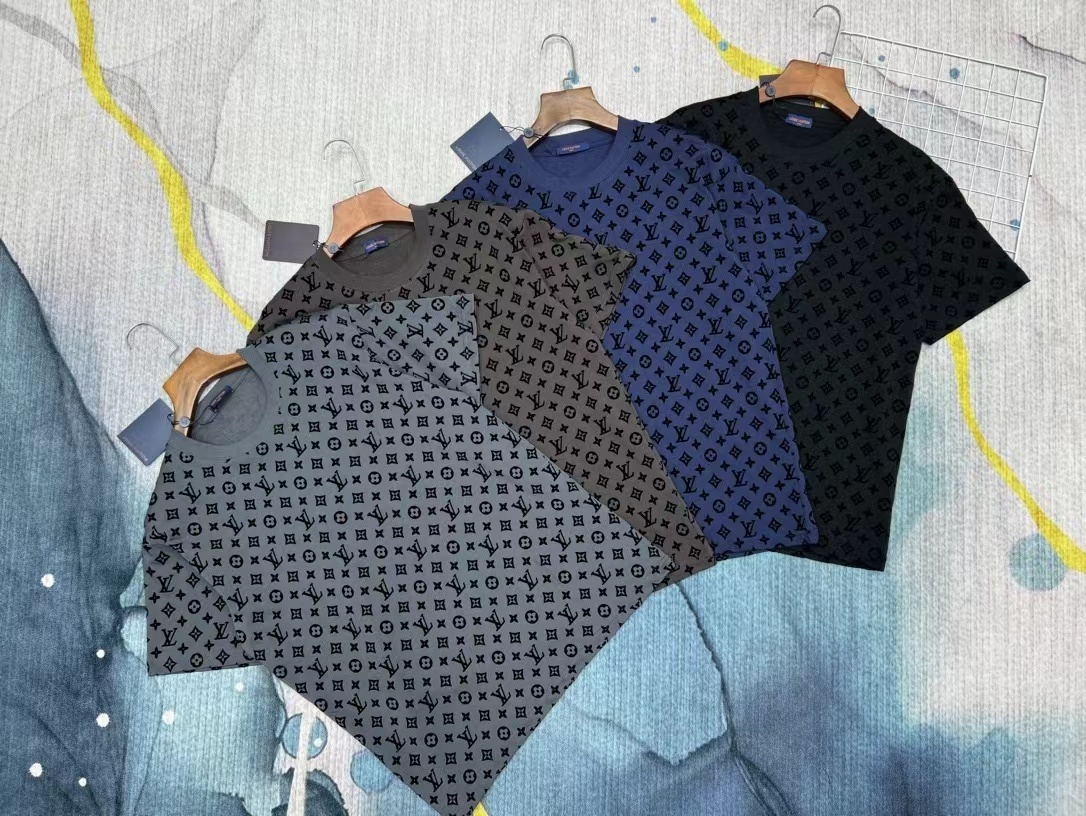 詳細な写真と価格については私に連絡してください。