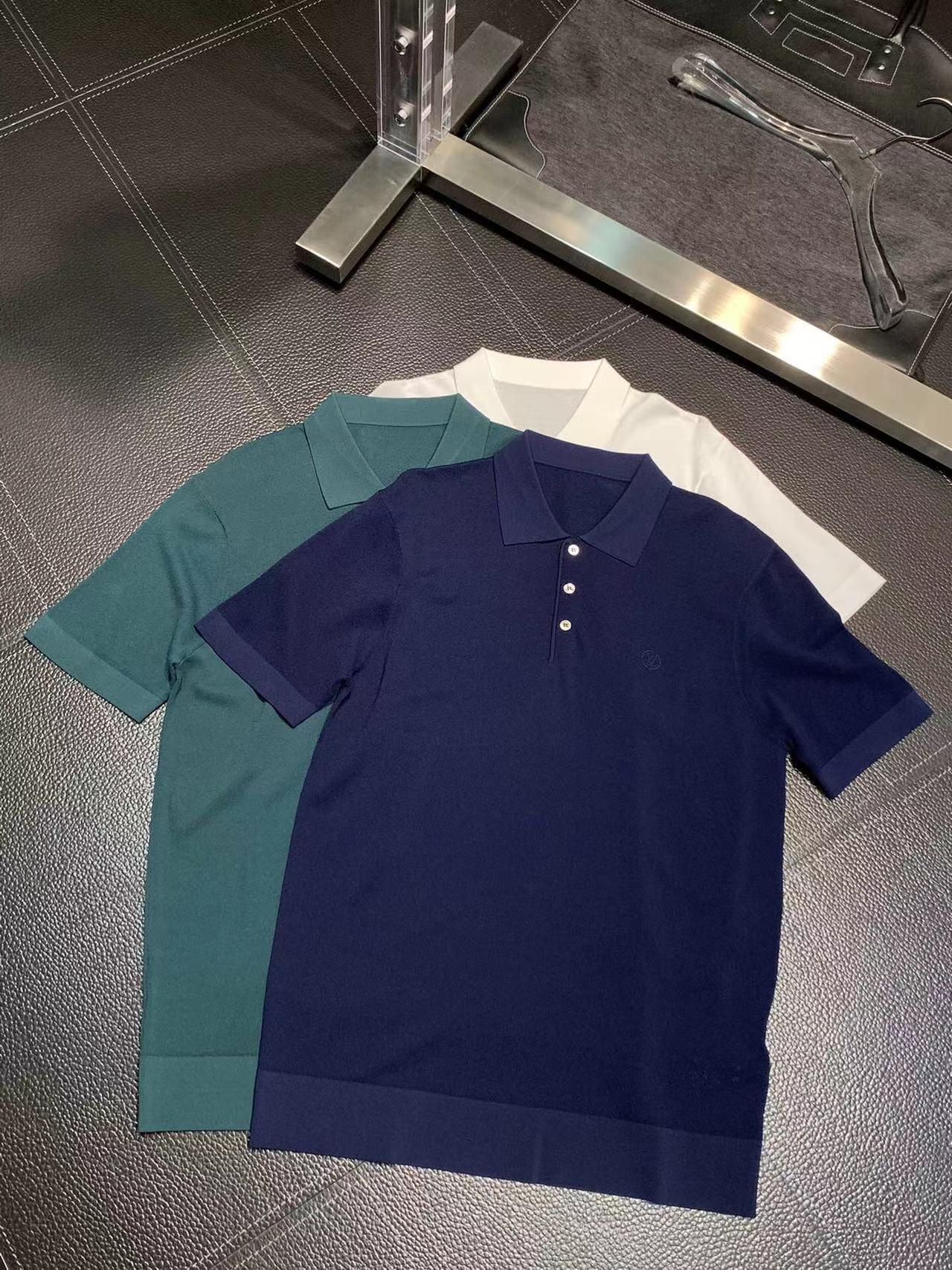 詳細な写真と価格については私に連絡してください。