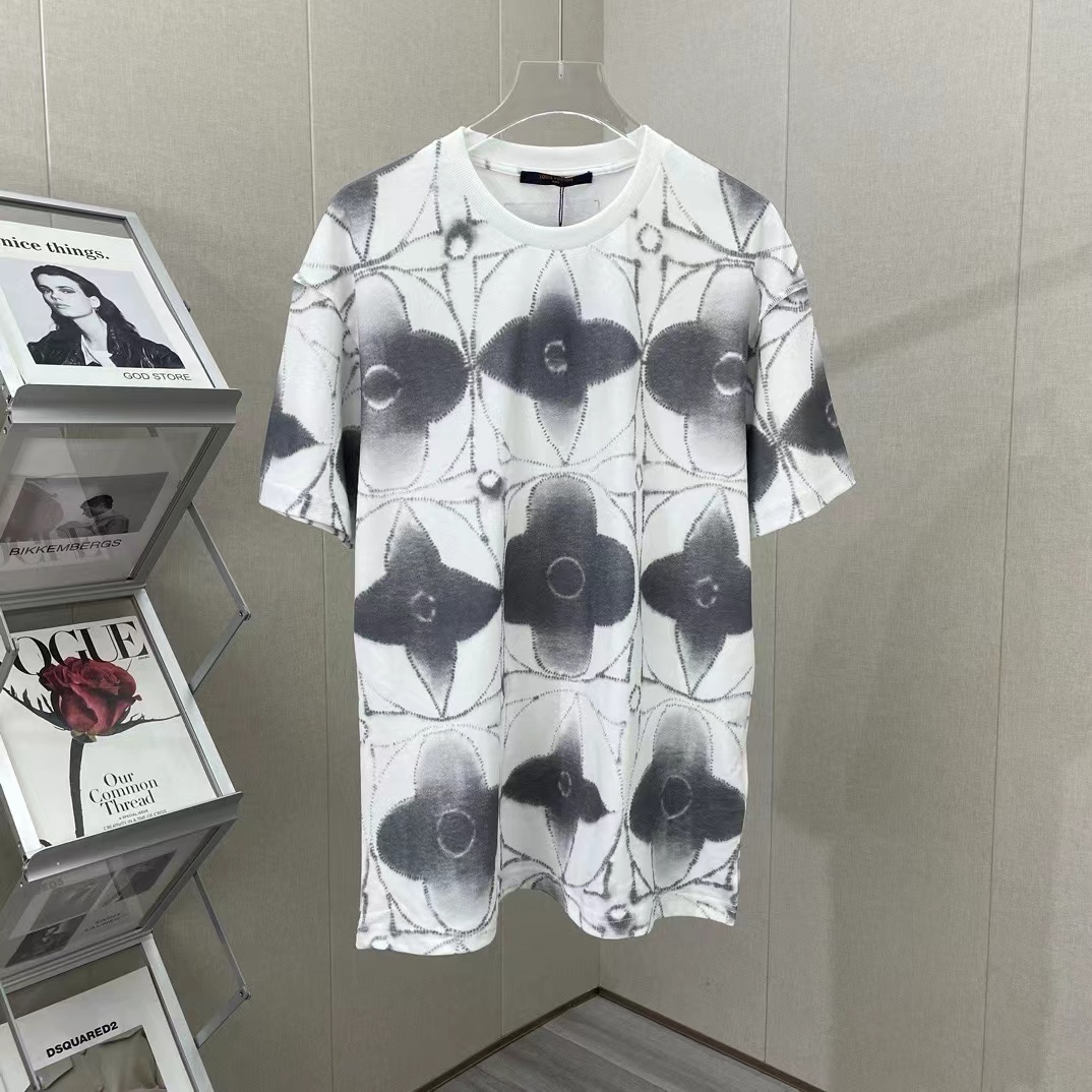 詳細な写真と価格については私に連絡してください。