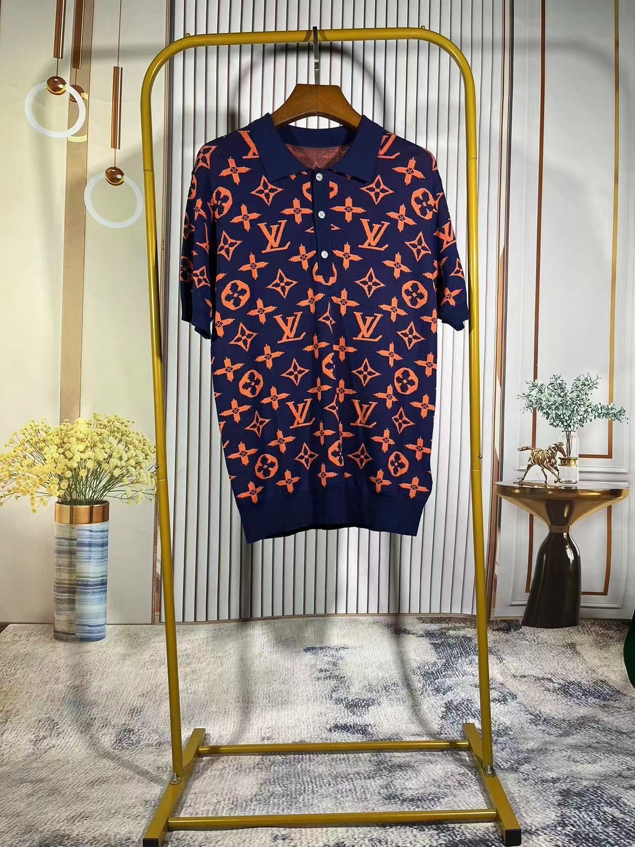 詳細な写真と価格については私に連絡してください。