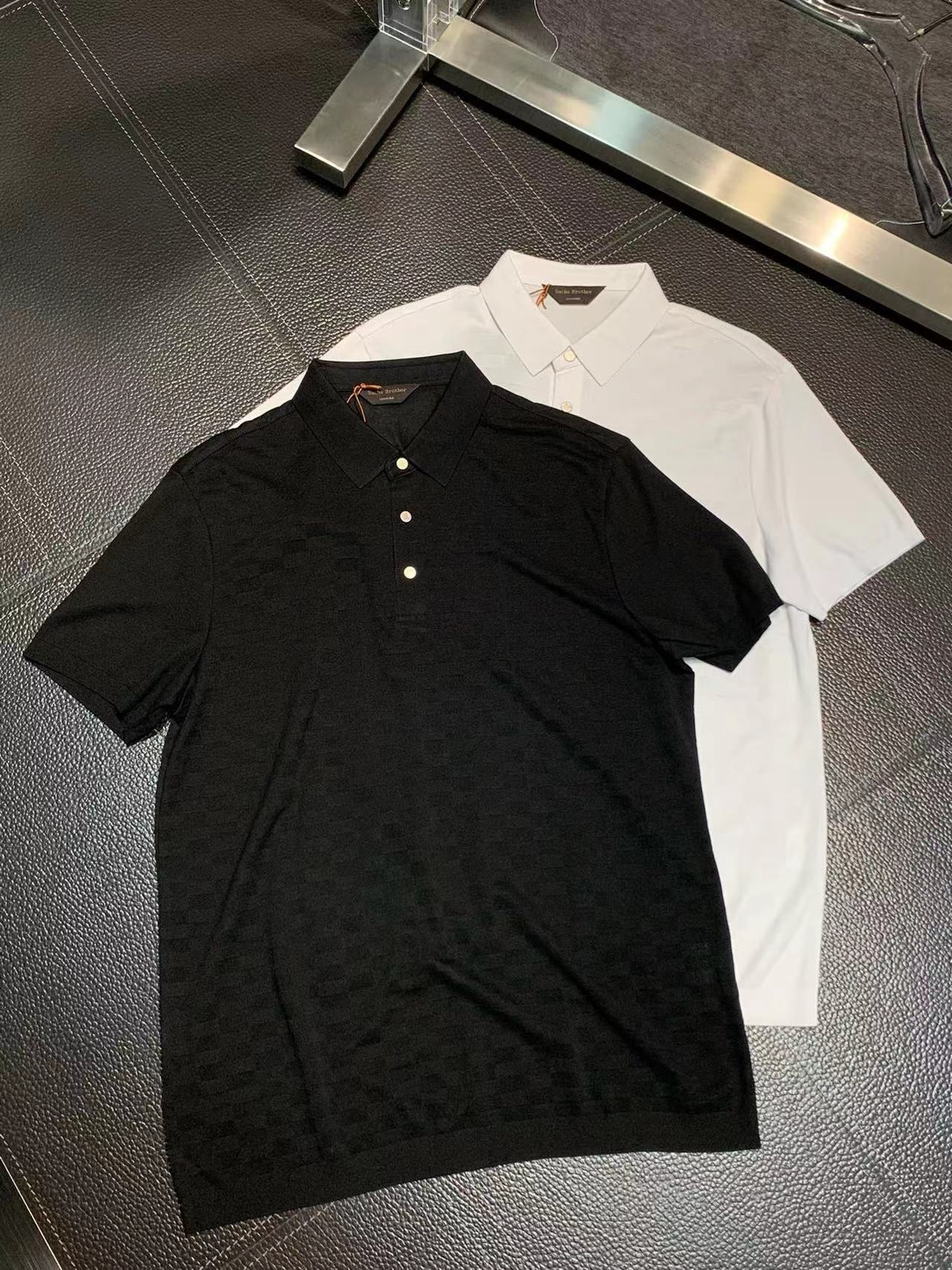 詳細な写真と価格については私に連絡してください。