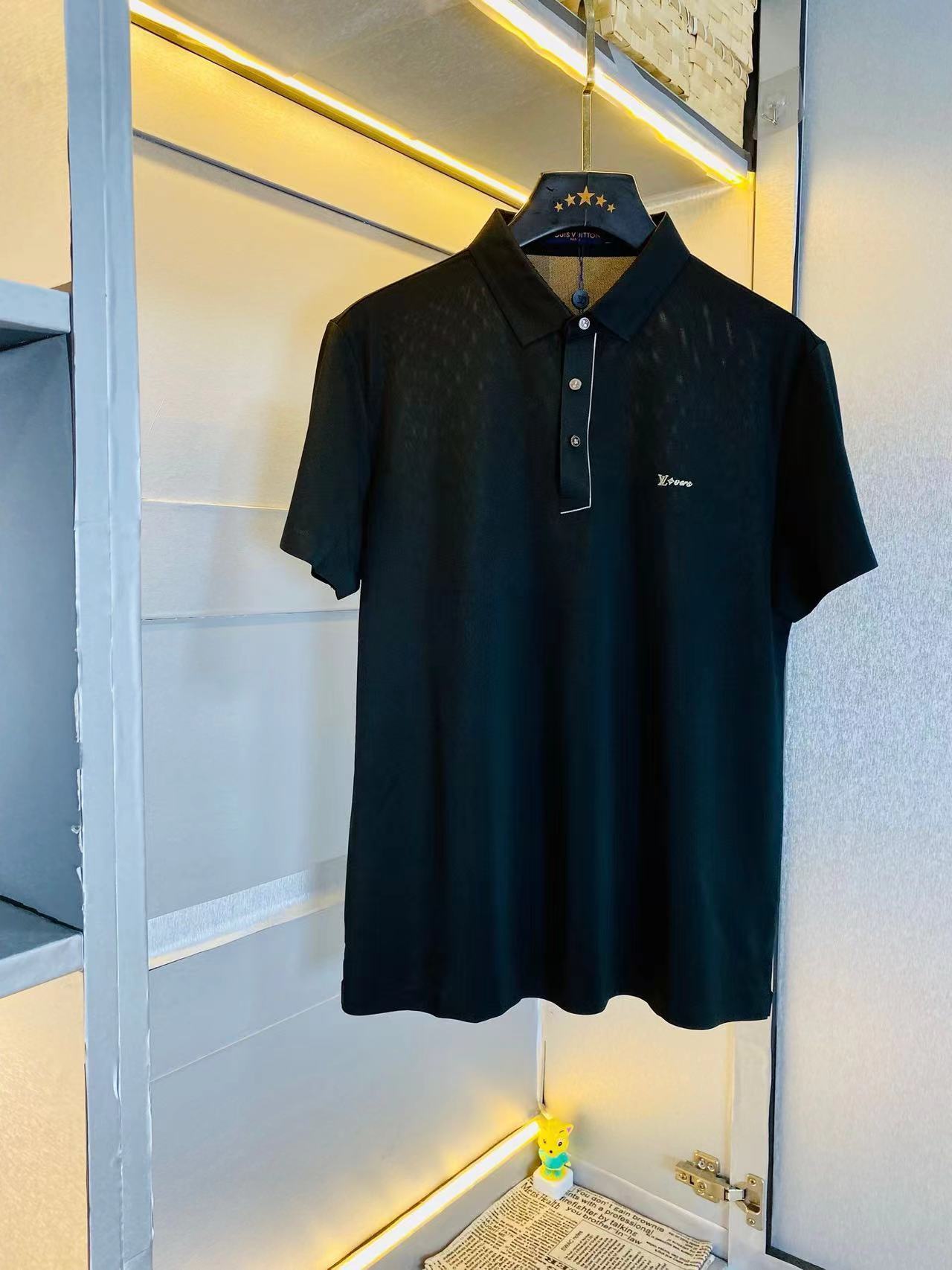 詳細な写真と価格については私に連絡してください。