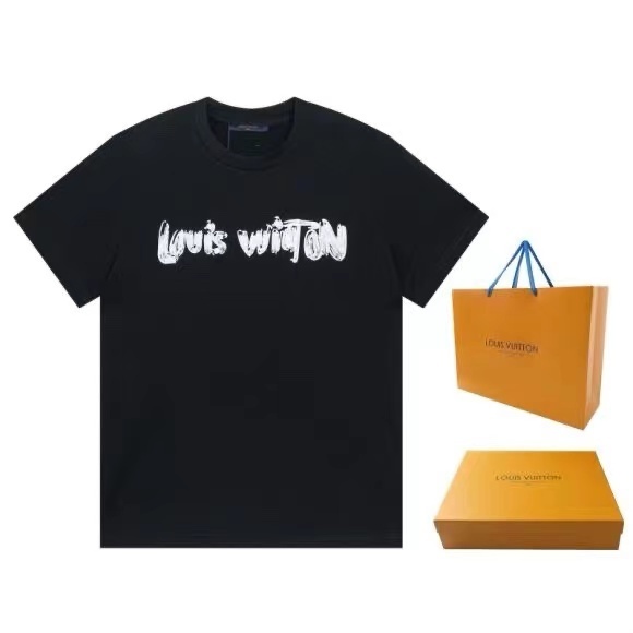 詳細な写真と価格については私に連絡してください。