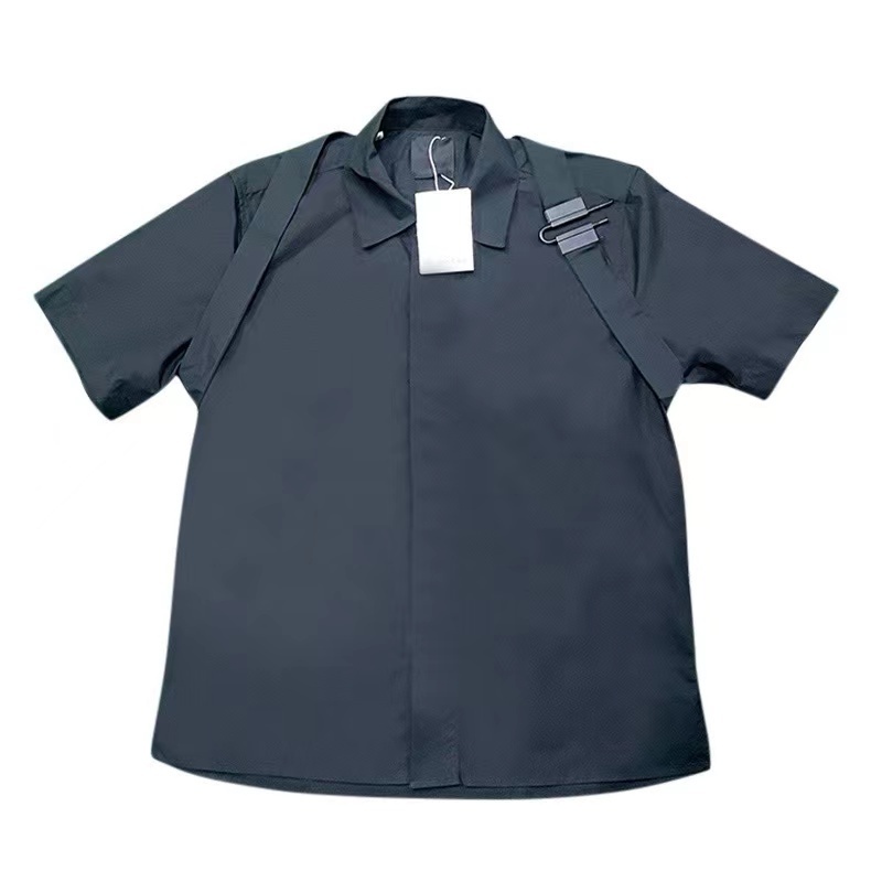 詳細な写真と価格については私に連絡してください。