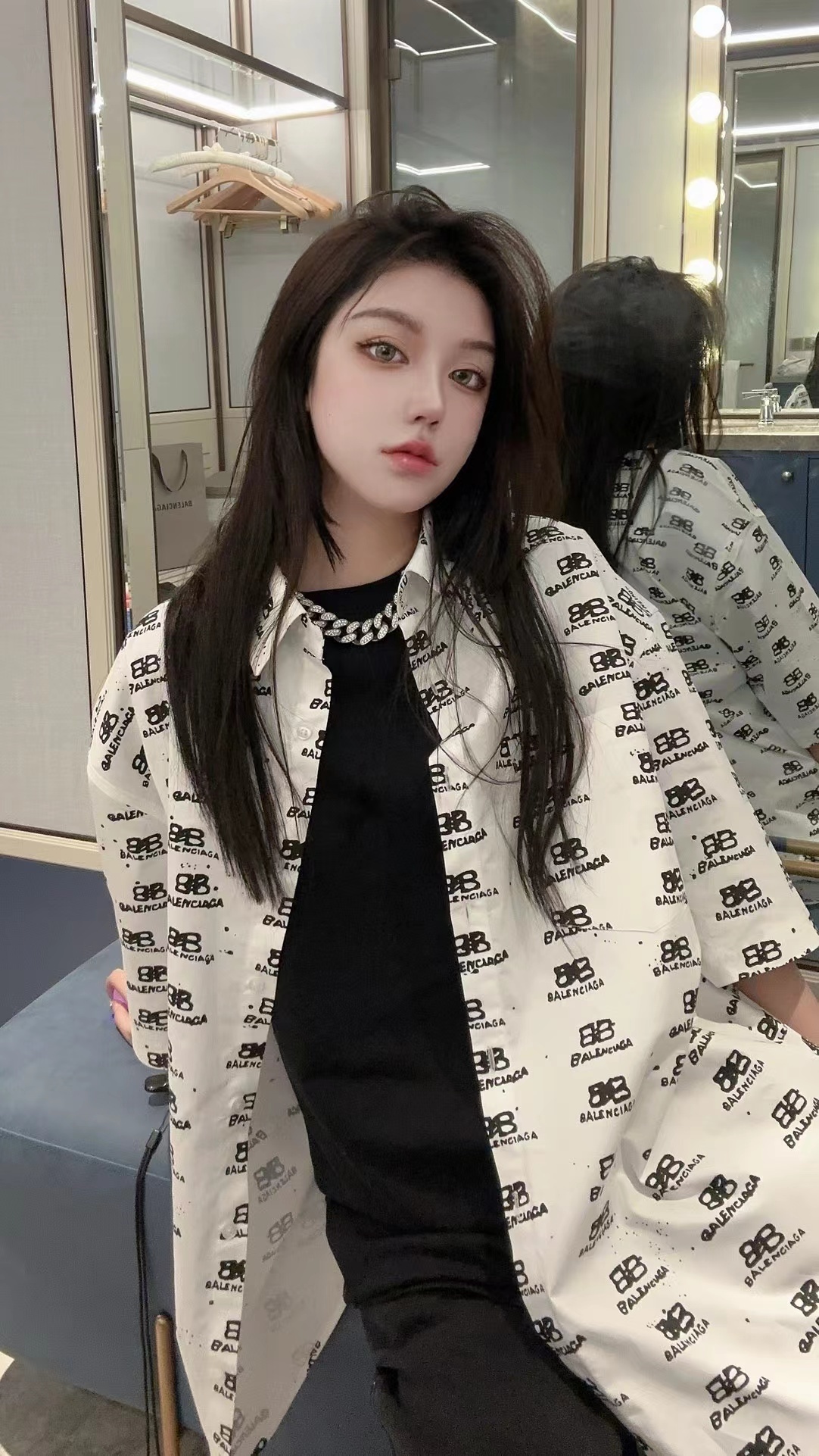 詳細な写真と価格については私に連絡してください。